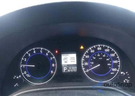 2013 Infiniti G37X z USA, uszkodzony, nr VIN JN1CV6AR7DM357482